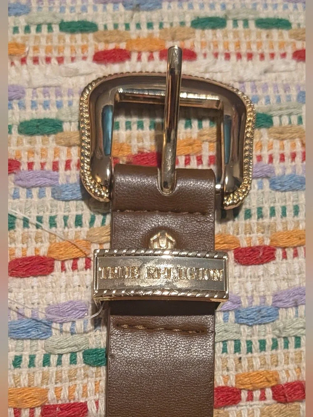 NWOT Women True Religion 1.125” Brown Belt Gold Square Studs and Buckle Size 36
